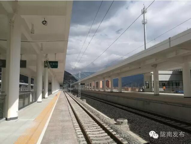 蘭渝鐵路最新進(jìn)展！除胡麻嶺隧道外已全線鋪通