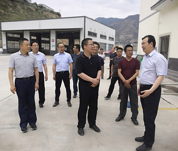 隴南市委常委、組織部部長(zhǎng)楊郃調(diào)研指導(dǎo)市龍江城鄉(xiāng)發(fā)展集團(tuán)公司黨建工作