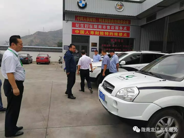 金錘鈑金，銀槍噴漆！龍江汽修值得信賴！