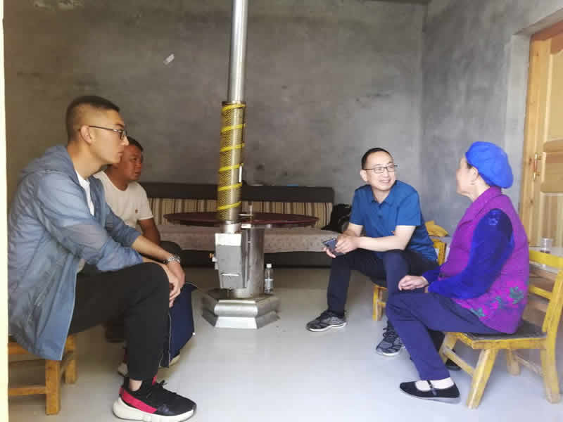 “感黨恩、憶黨史”，--市龍江城鄉(xiāng)發(fā)展集團公司開展慶祝建黨99周年主題黨日活動